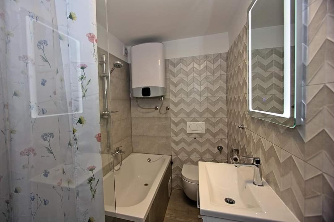 Apartment Samanta Supetar Exterior photo
