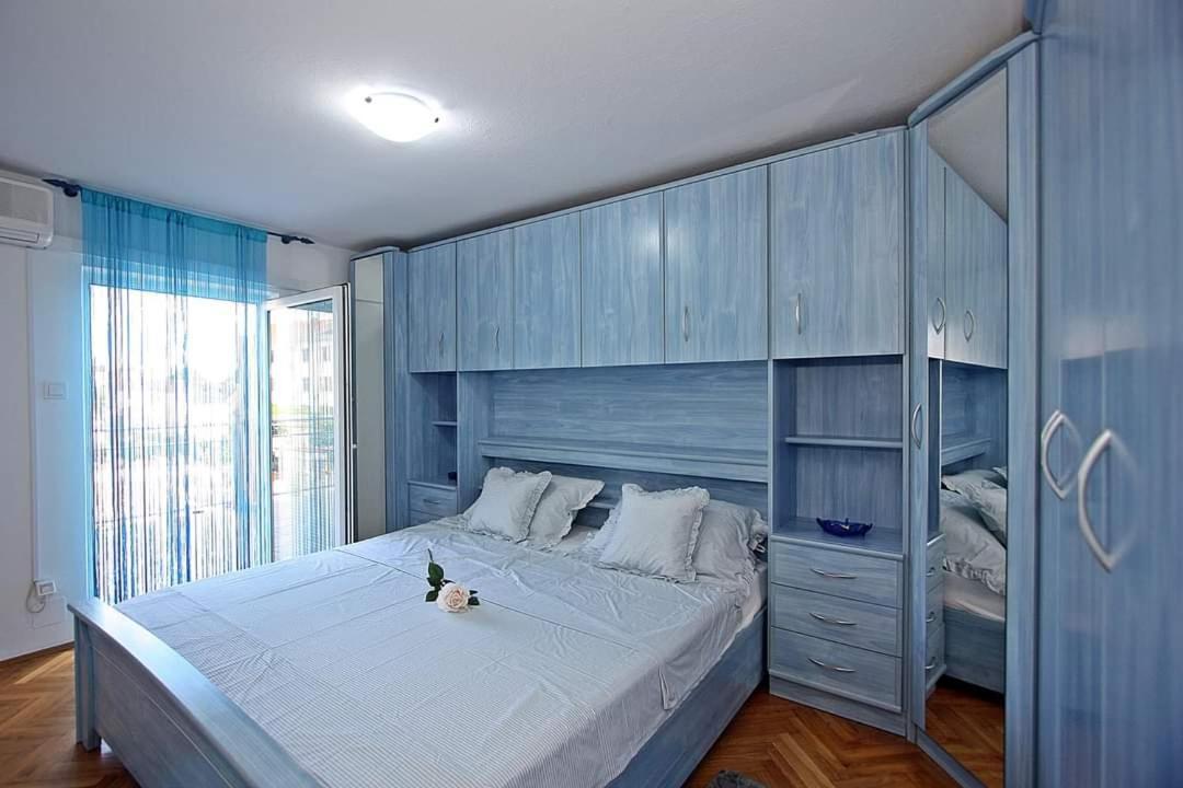 Apartment Samanta Supetar Exterior photo