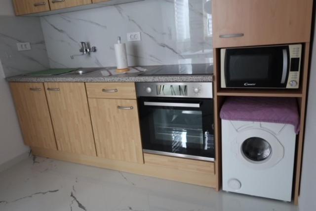 Apartment Samanta Supetar Exterior photo